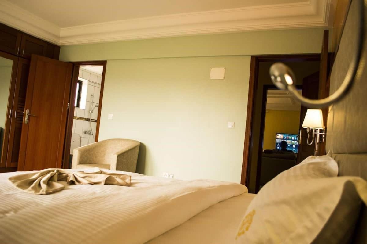 Hotel Jouvence International Yaoundé Exterior foto