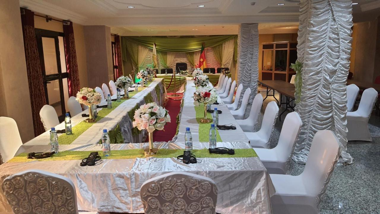 Hotel Jouvence International Yaoundé Exterior foto